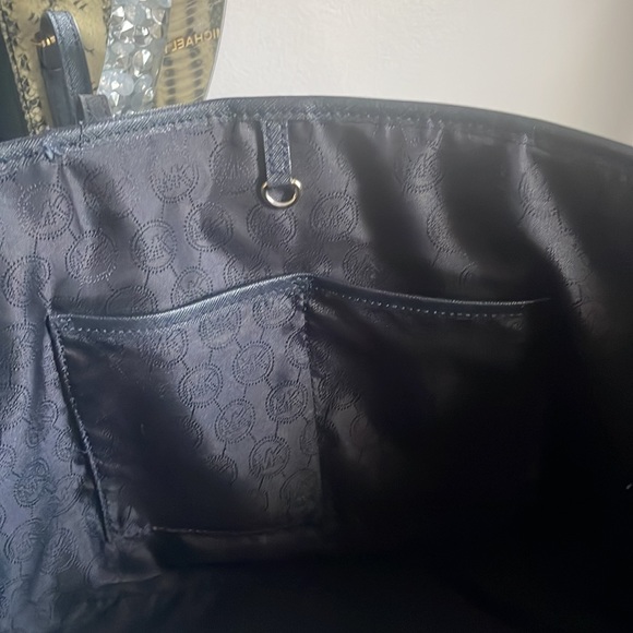 Michael Kors Snake-print Tote - Picture 4 of 6